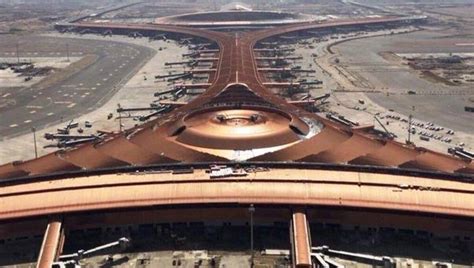 مطار مكة